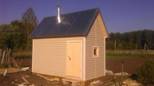 Самая простая баня своими руками. Бюджетная баня своими руками — разновидности конструкций, варианты недорогих материалов для внутреннего и внешнего обустройства своими руками