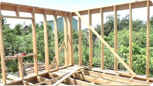 Баня своими руками дешево. Строим бюджетную баню на даче – быстро и недорого своими руками