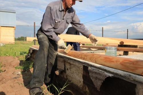 Баня из бревна своими руками. Продолжение строительных работ