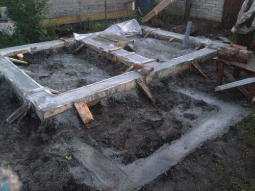 Фундамент для бани из бруса. Баня из бруса своими руками #1. Ленточный фундамент