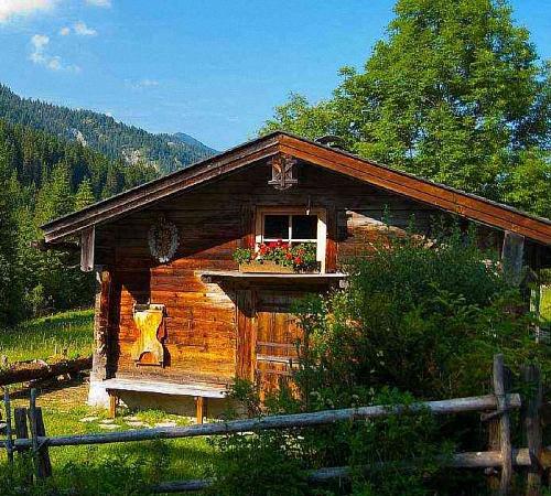 Правила расчета расхода бруса на дом. Дом из бруса - разновидности и преимущества