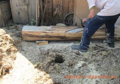 Возведение сруба для бани. Фундамент и закладные бревна