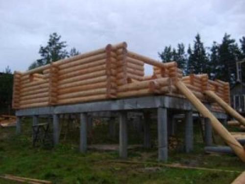 Строительство бани из бревна своими руками. Баня из бревна своими руками: пошаговая инструкция