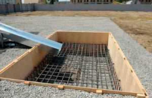 Фундамент для бани на стульях. Подготовка площадки и разметка территории.