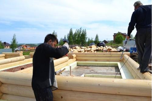 Этапы строительства бани из бревна. Собираем сруб бани