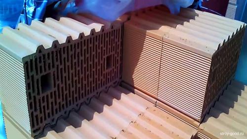 Из какого блока лучше строить баню. Из каких блоков строить баню?