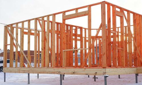 Сколько кубов доски нужно на каркасный дом 6 н.  Рассчитываем конструкцию и пирог стен каркасного дома