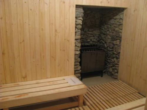 Перегородки в срубе бани. Перегородка в бане — ТОП-5 вариантов из чего сделать, как собрать и установить своими руками для разделения пространства возле печки