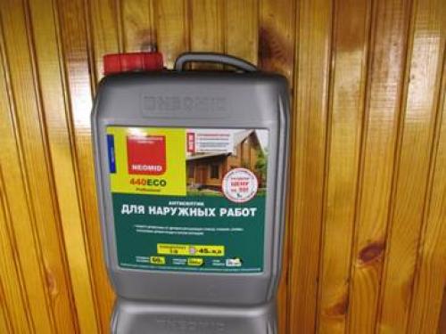 Чем обработать сруб снаружи. Обработка деревянного сруба снаружи – главные правила 01 Чем обработать сруб снаружи. Обработка деревянного сруба снаружи – главные правила 01