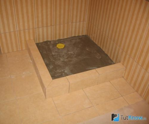 Как должна быть устроена моечная в бане. Работа со стенами в помывочной 01 Как должна быть устроена моечная в бане. Работа со стенами в помывочной 01