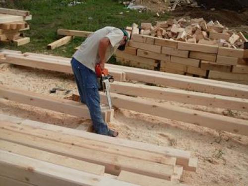 Пособие по строительству сруба из бруса своими руками. Возведение стен из бруса 01