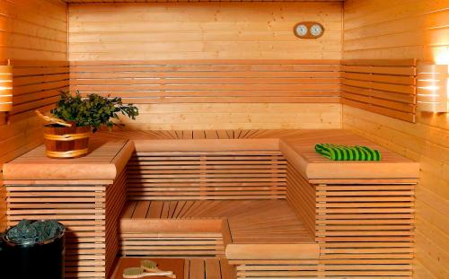 Сруб бани из бруса. Рубленные бани под ключ 28