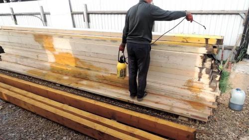 Чем обработать деревянный дом снаружи. Чистовая обработка сруба снаружи после усадки