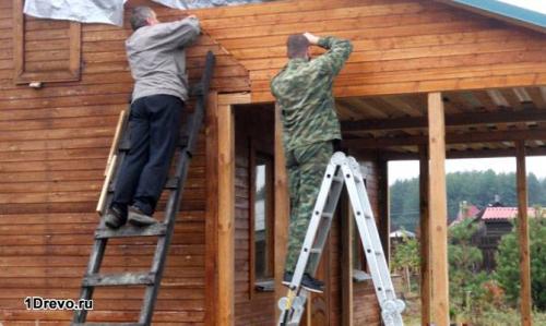 Как покрасить старый дом в деревне. Какие средства можно использовать для старого дерева